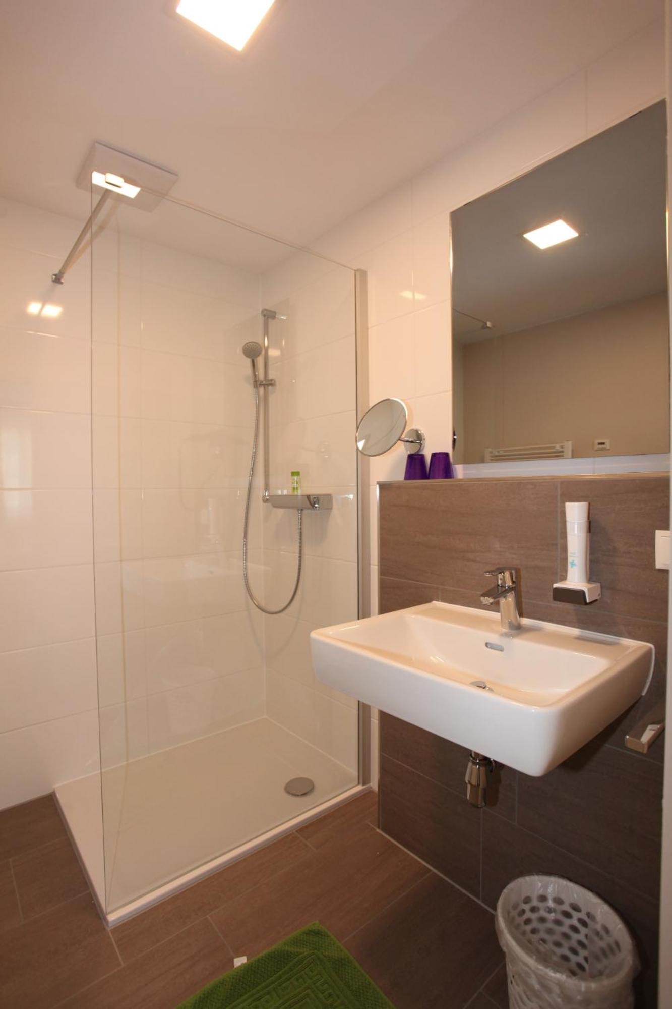 Hotel & Fruehstueckspension Raabtal Feldbach  Ngoại thất bức ảnh