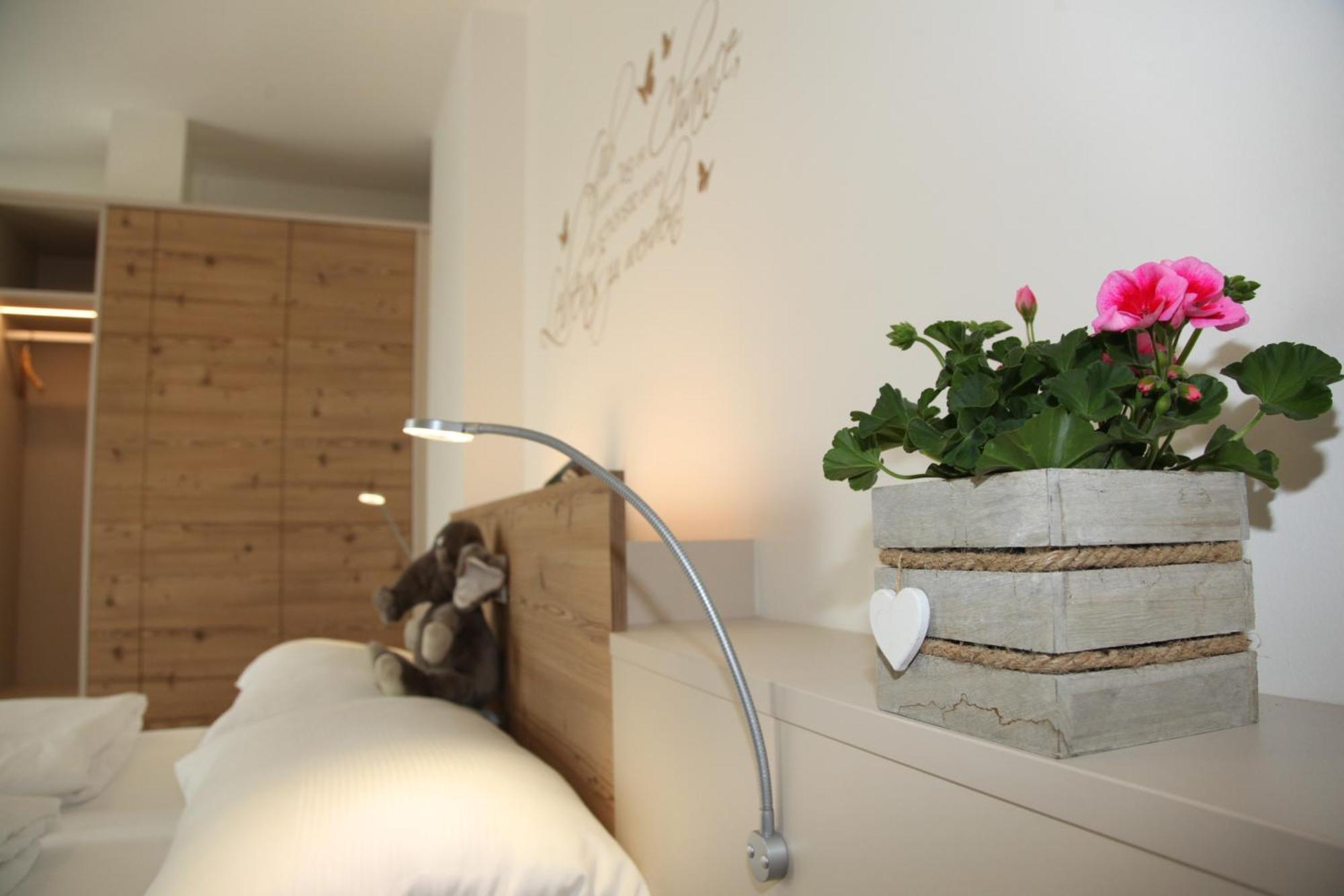 Hotel & Fruehstueckspension Raabtal Feldbach  Ngoại thất bức ảnh